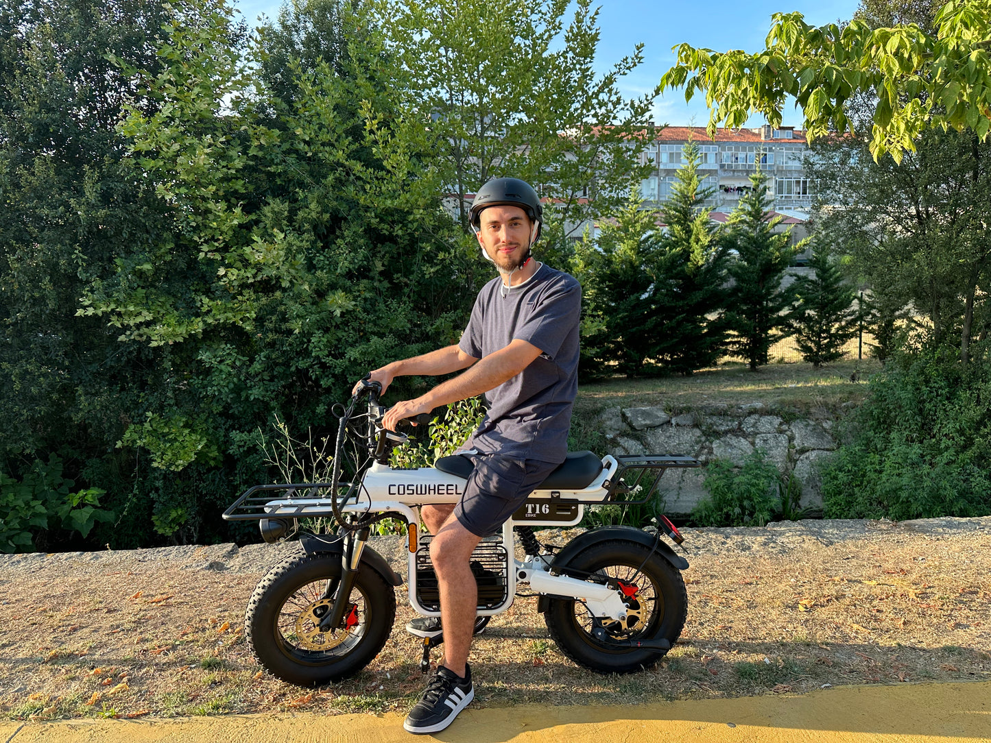 Coswheel T16 Mini Commuter eBike